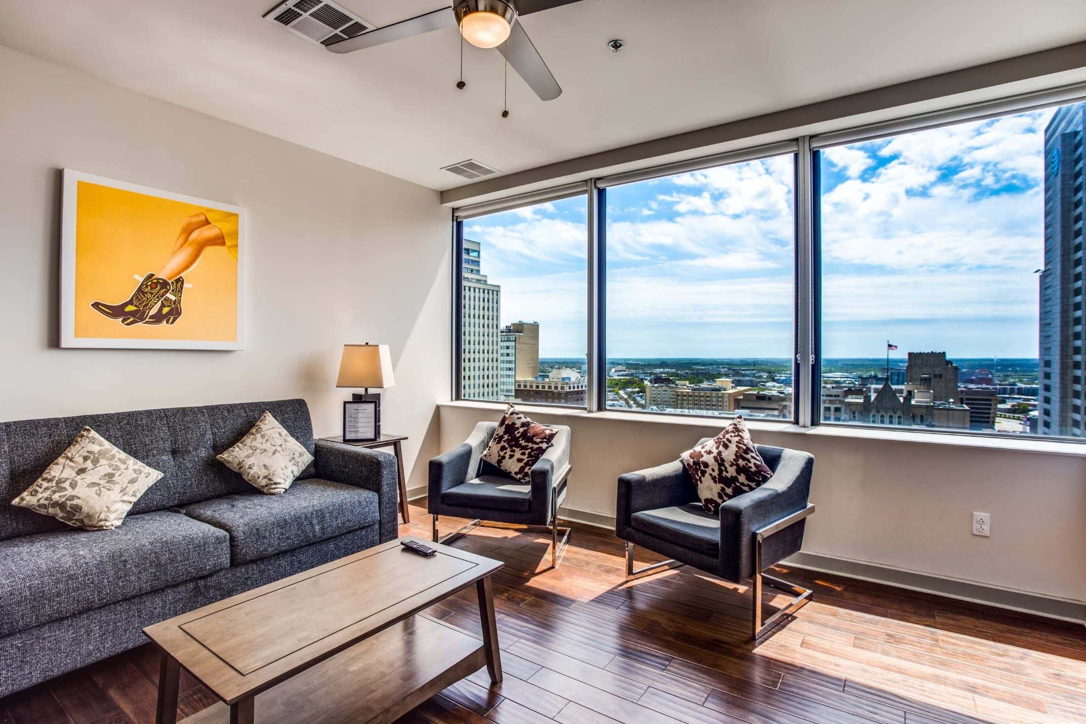 Modern CozySuites at LTV 1BR with Pool, Gym