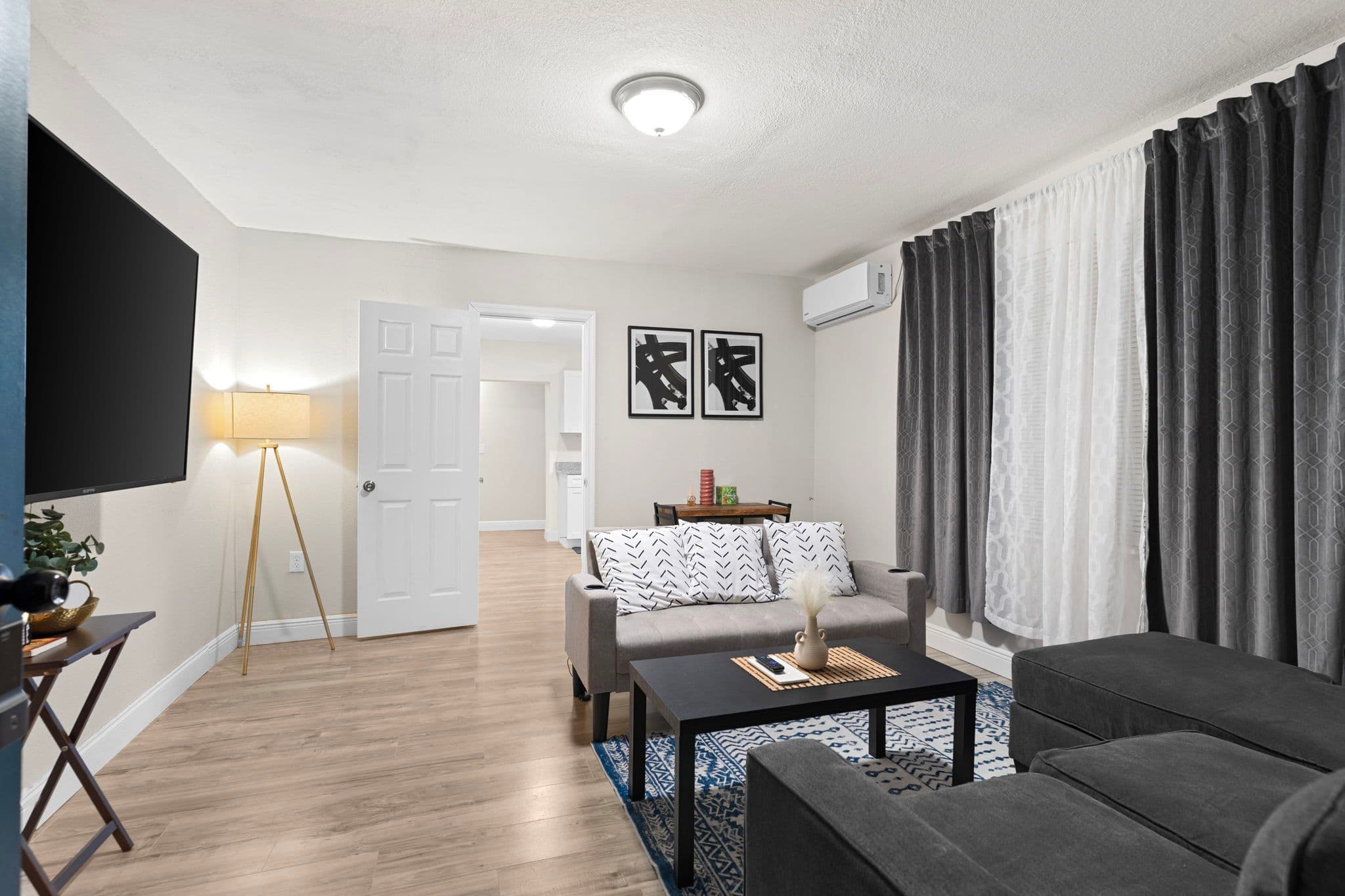 5 Miles from Downtown Tampa general photo 1