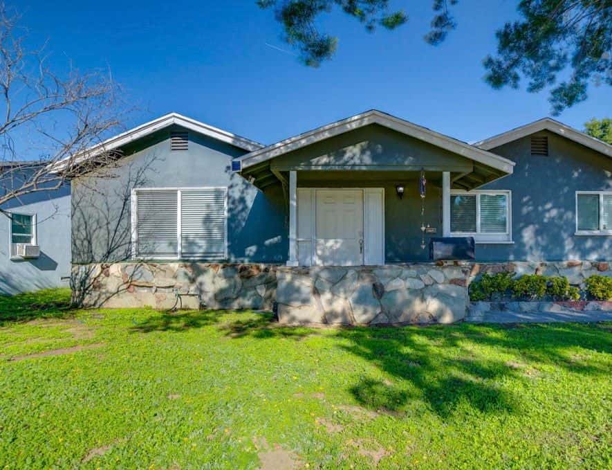 Jurupa: Furnished 3-bedroom home in Riverside