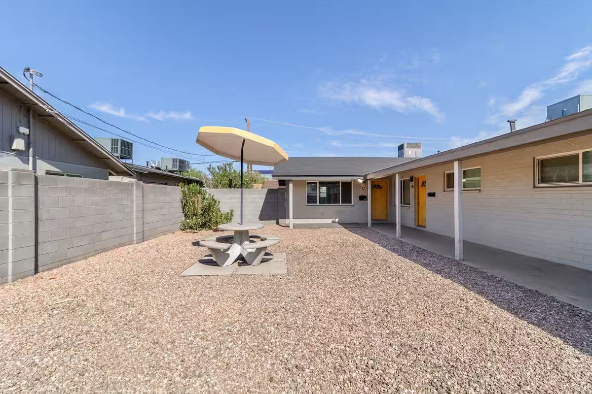 3 BR 1 bathroom House in Phoenix AZ - 2612 C general photo 2