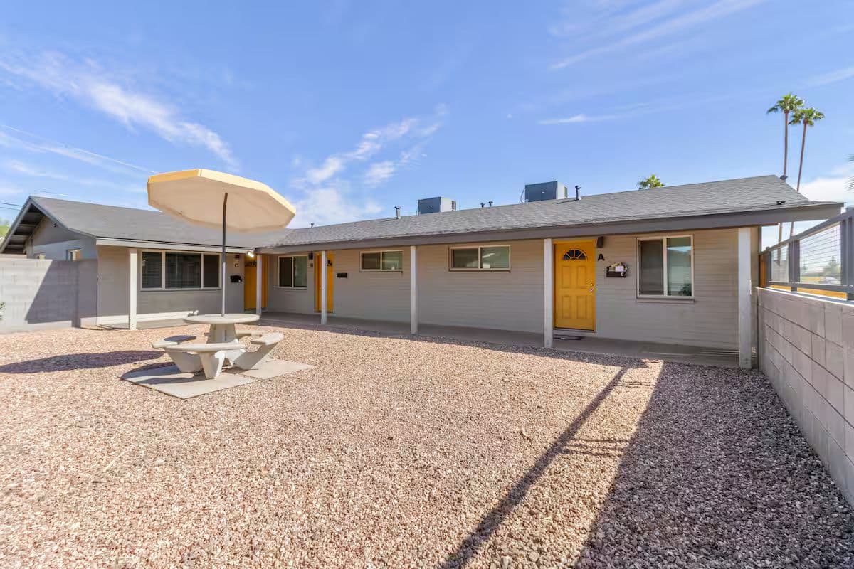 3 BR 1 bathroom House in Phoenix AZ - 2612 C general photo 3