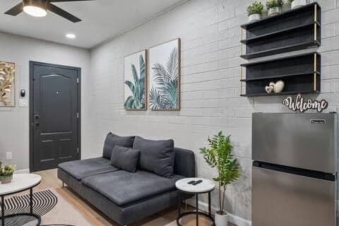 6 Miles From Downtown Phoenix- 2542 B general photo 2