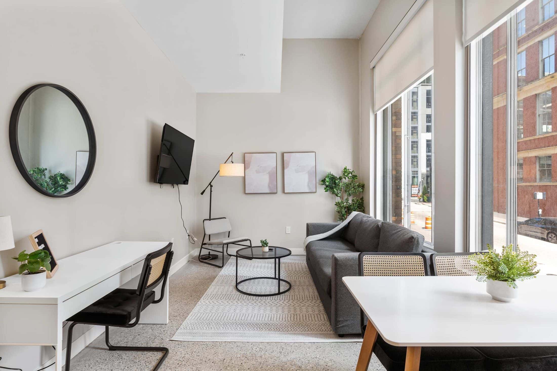 CozySuites Textile | 2BR w/ Gym, Rooftop & WiFi