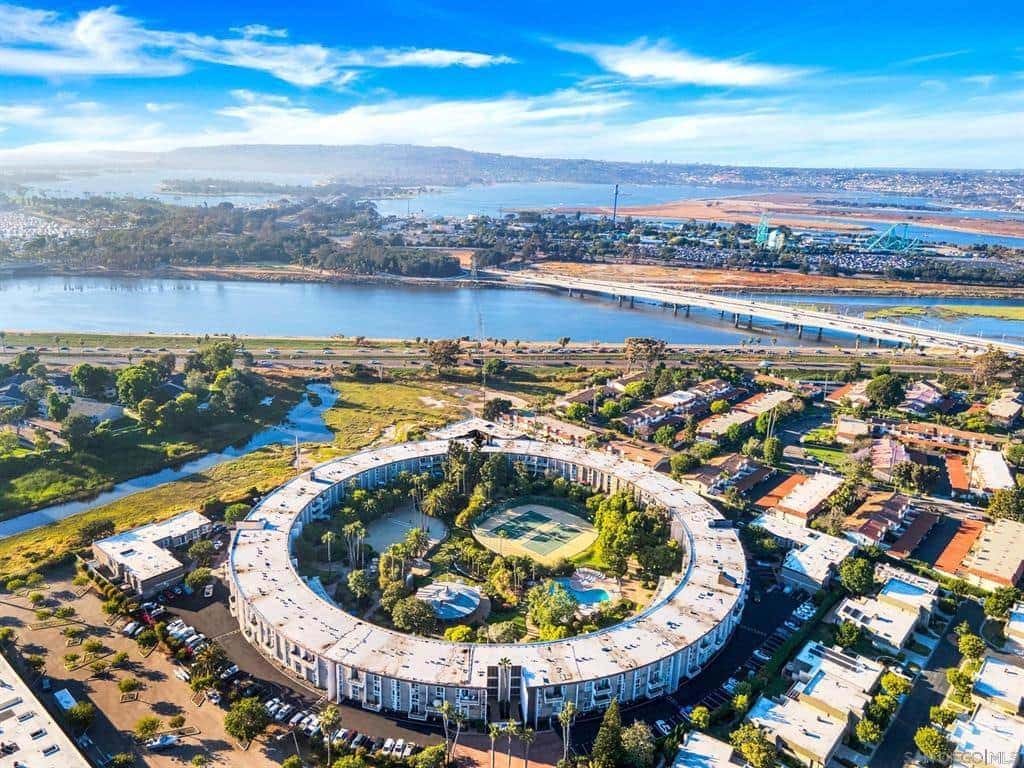 Modern 1BR | Point Loma | Resort Amenities