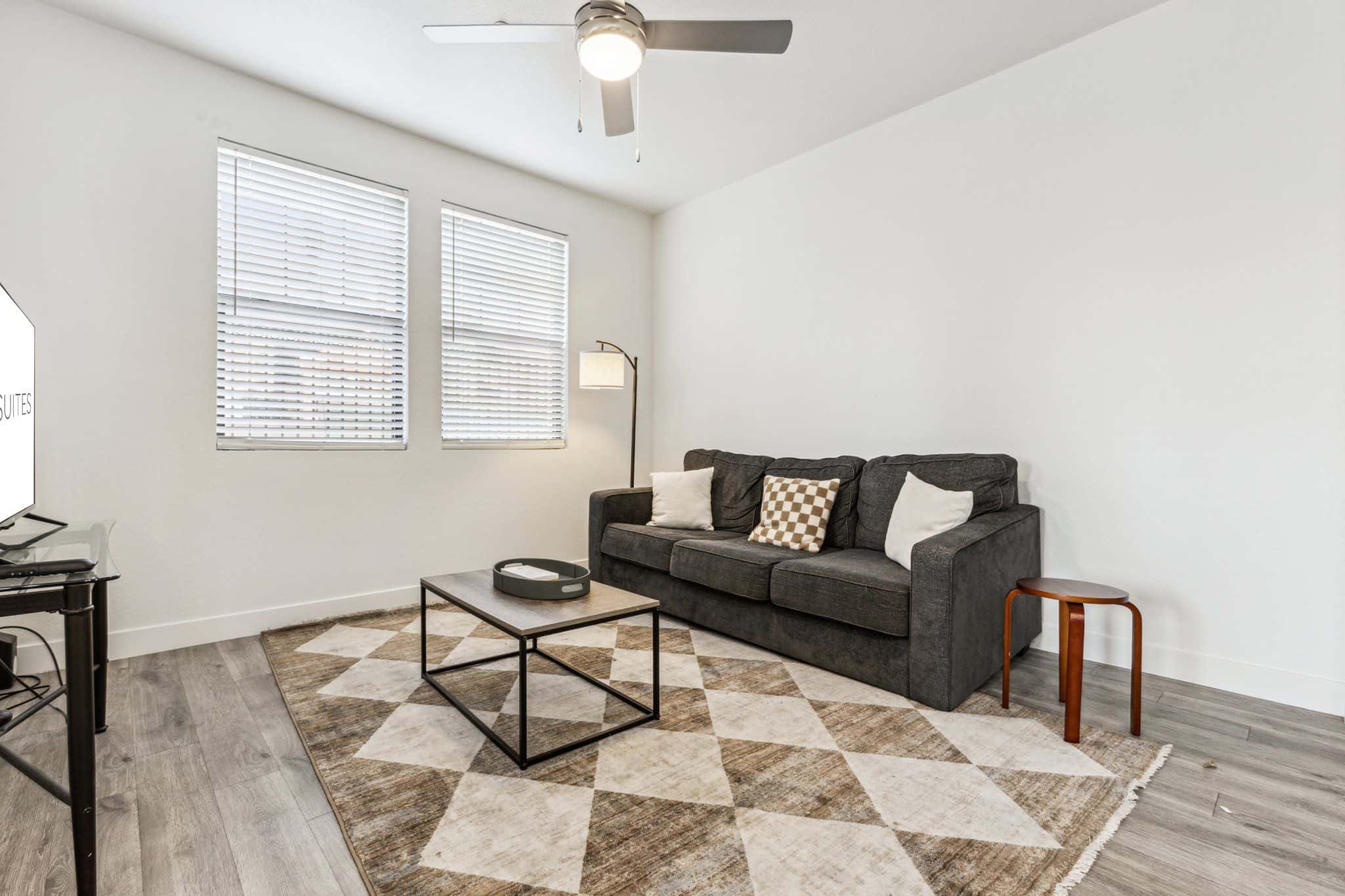 Modern 2BR CozySuites Glendale by stadium w/ pool!