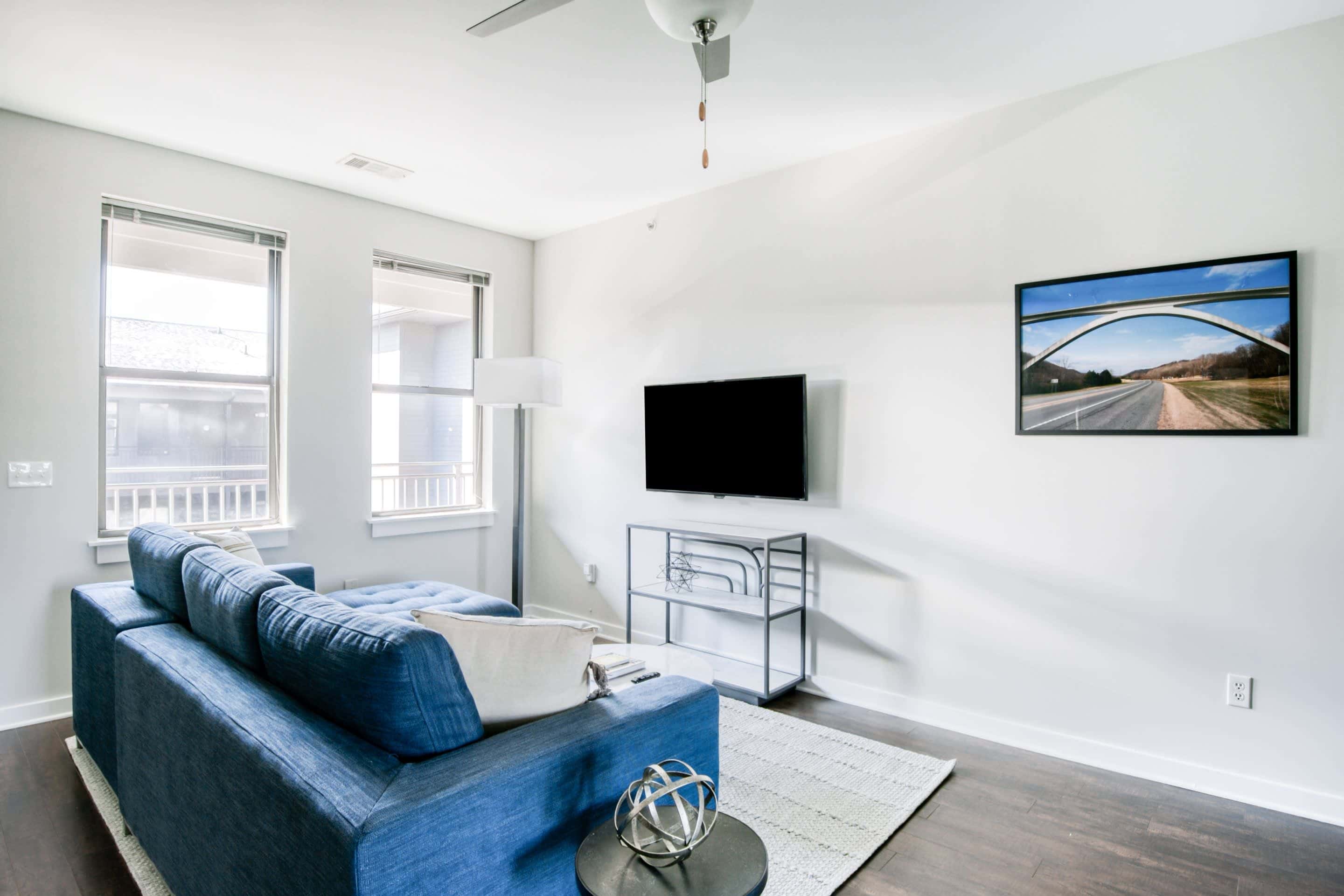 CozySuites Charming Music Row 1BR in Nashville!
