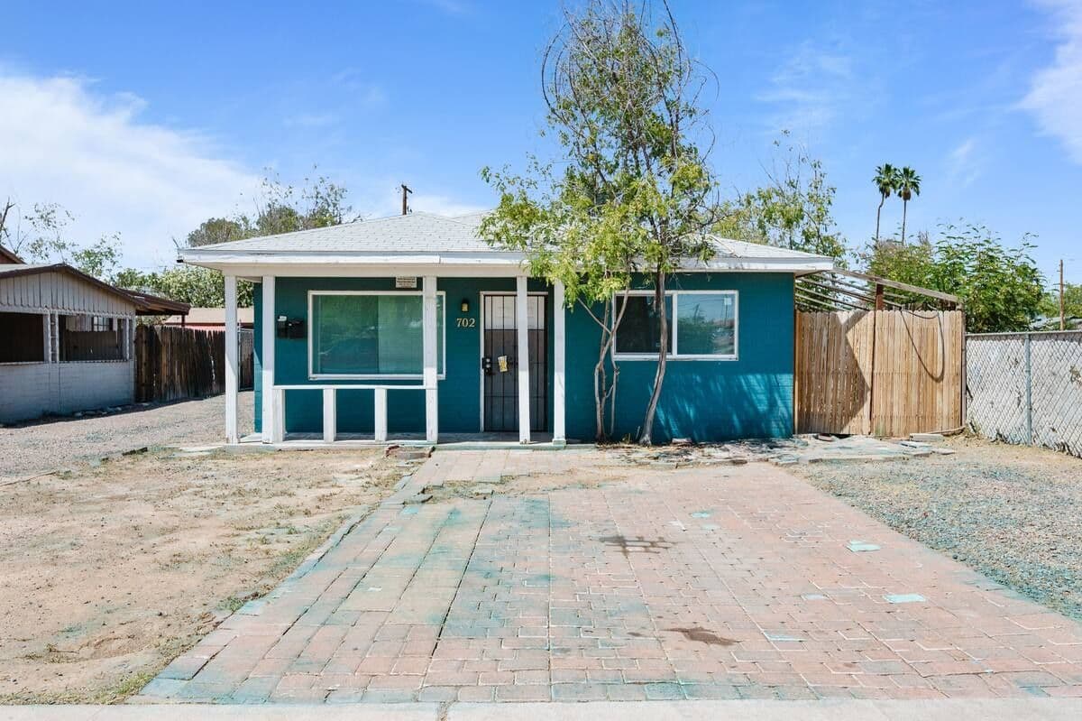 702 W Pepper Pl Arizona 702 A general photo 1