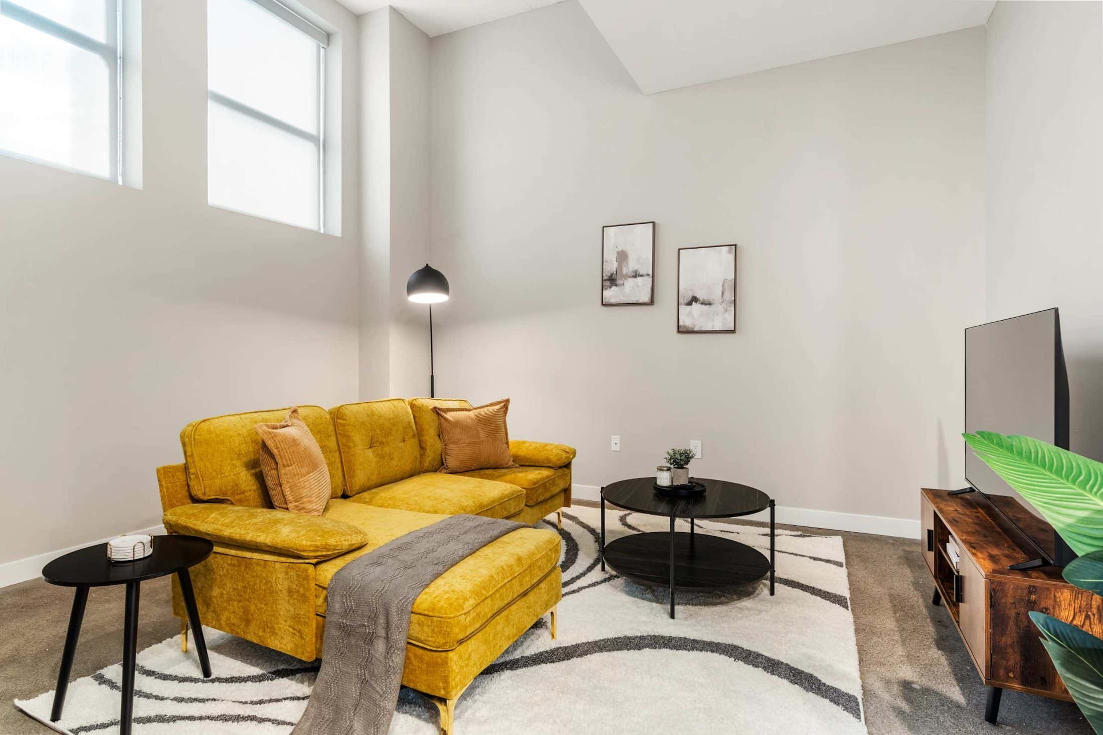 CozySuites Textile | 1BR w/ Gym + Rooftop Access