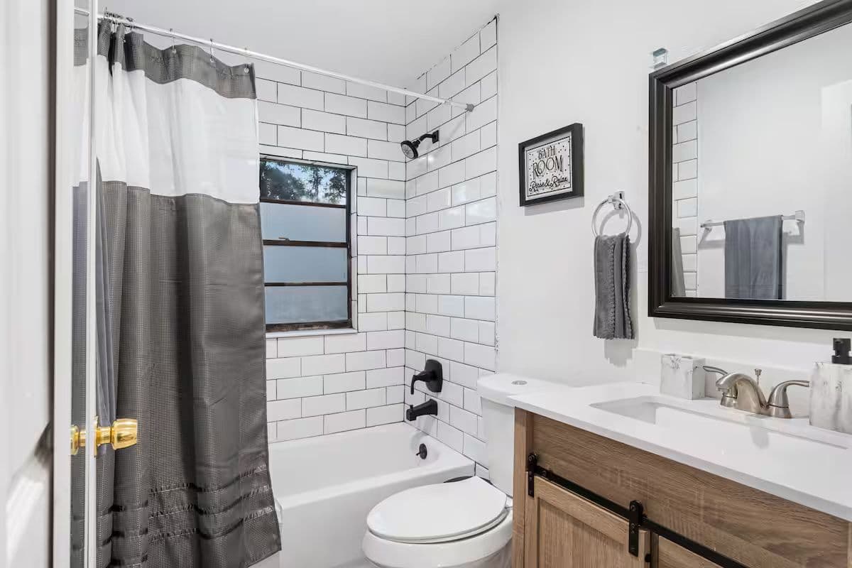 5 Miles From Downtown Tampa 4805 general photo 1