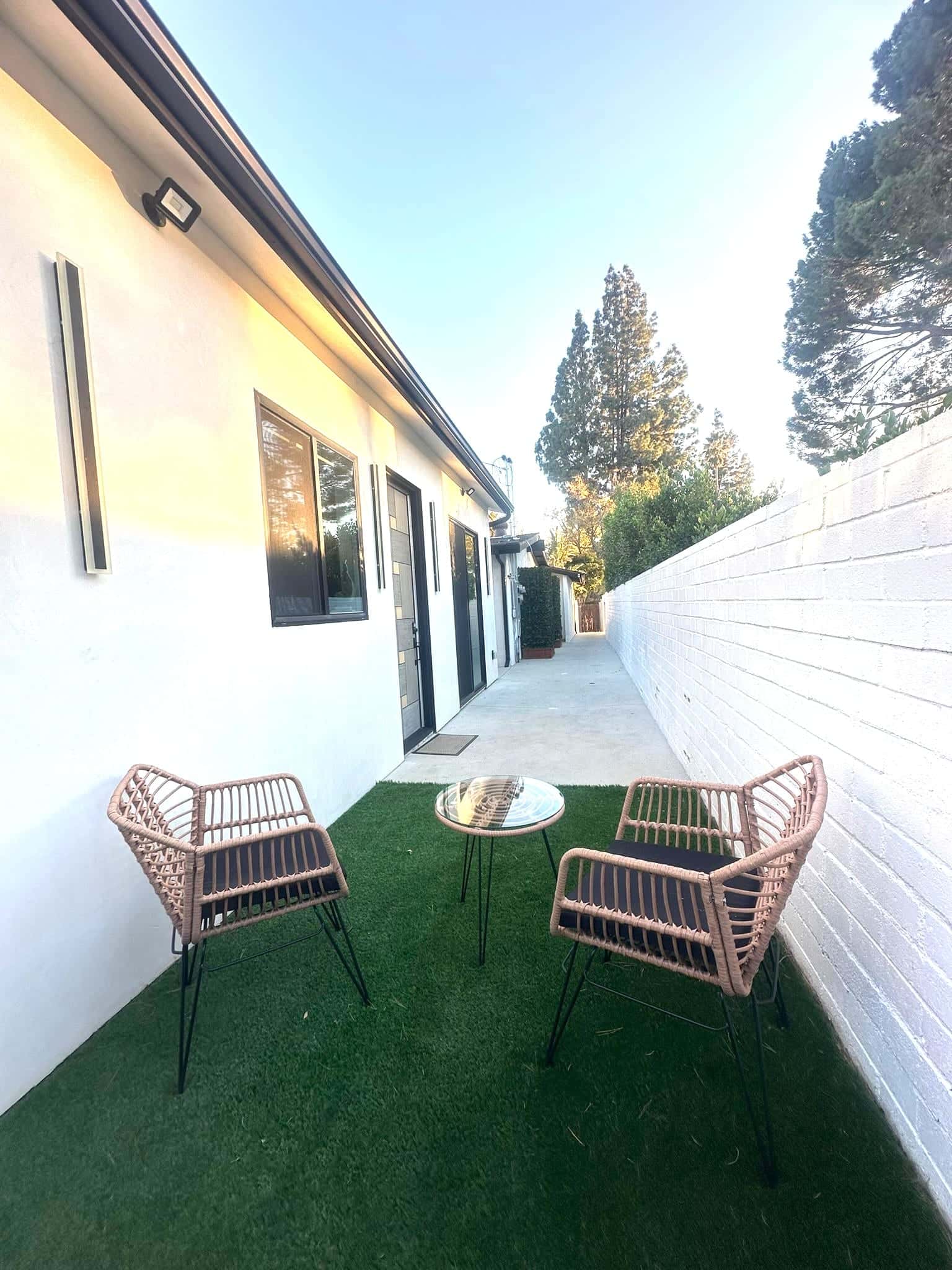Valerio 2BR — Modern 2BR