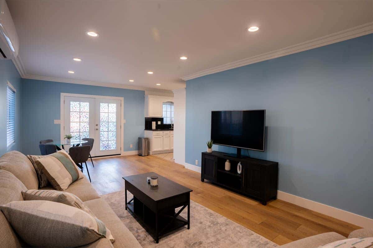 Quiet, Fully Furnished 2BR/1BA – Great for Extended Stays | 8 Min to Culver City