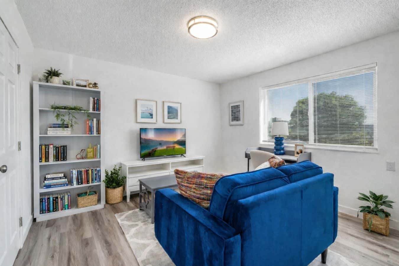 Fresh 1BR/1BA in Downtown Tacoma - 8