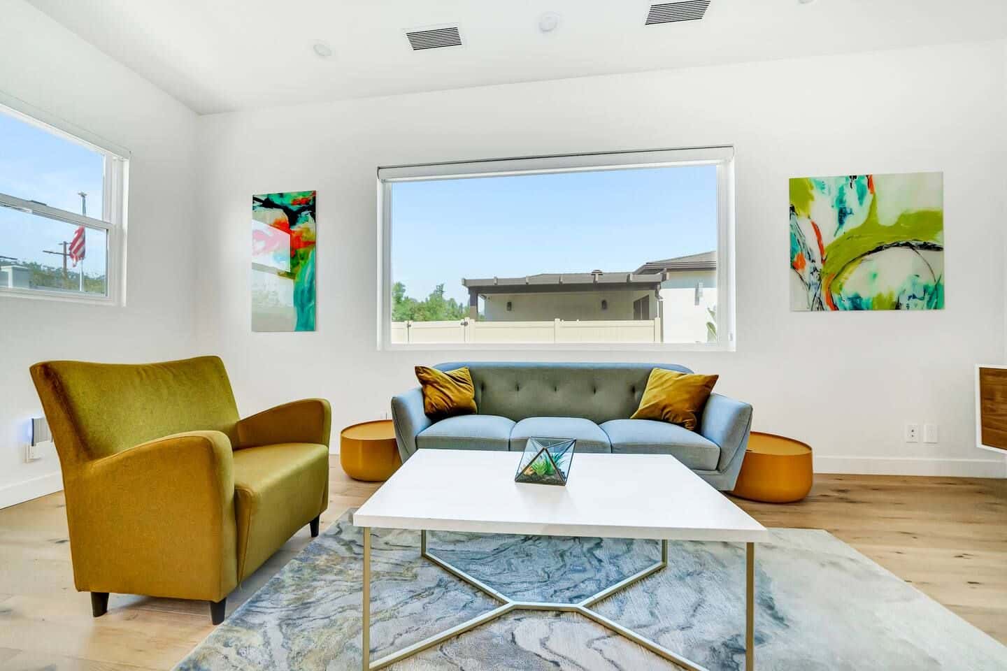 Generous 2 King-Suites W/ Backyard & Barbecue!