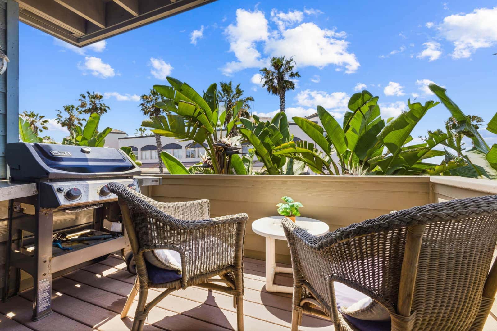 Unique 2BR | IB Condo | Ocean View | Balcony | W/D
