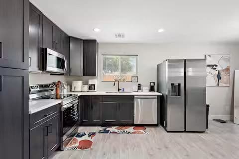 4.5 Miles From Downtown Phoenix 1811 B general photo 5