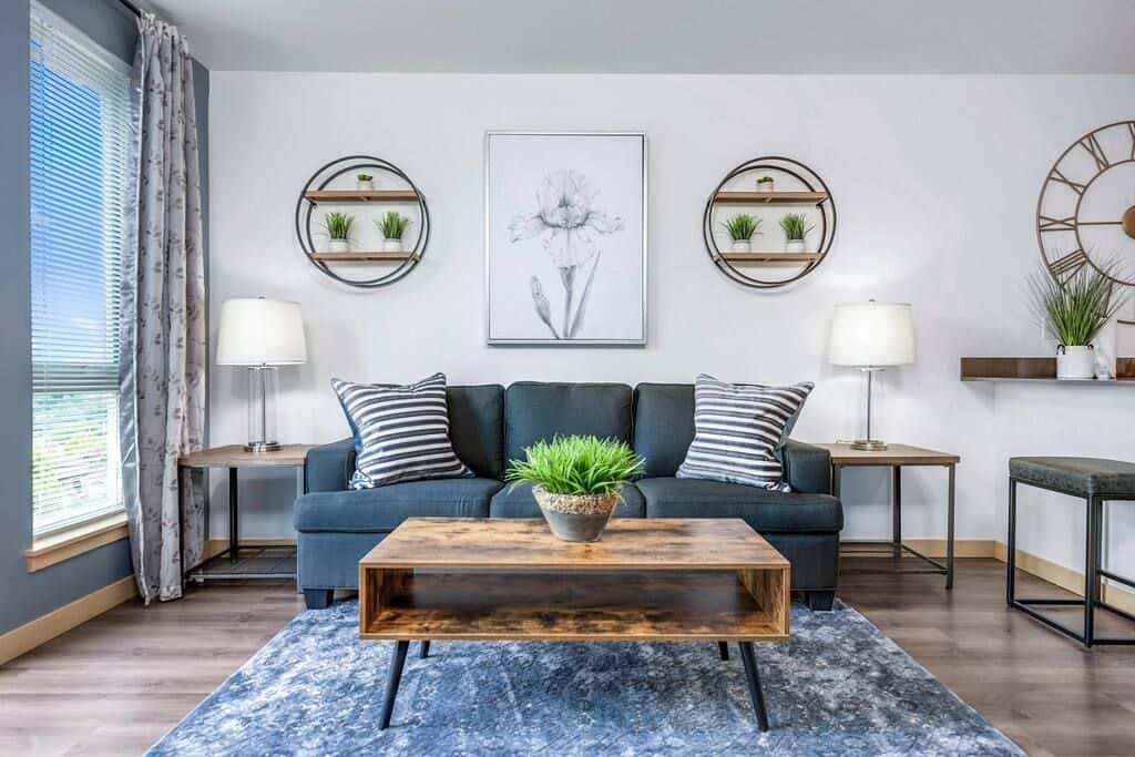 Top Floor Retreat | W/D | Free Parking | Elevator - Apartment