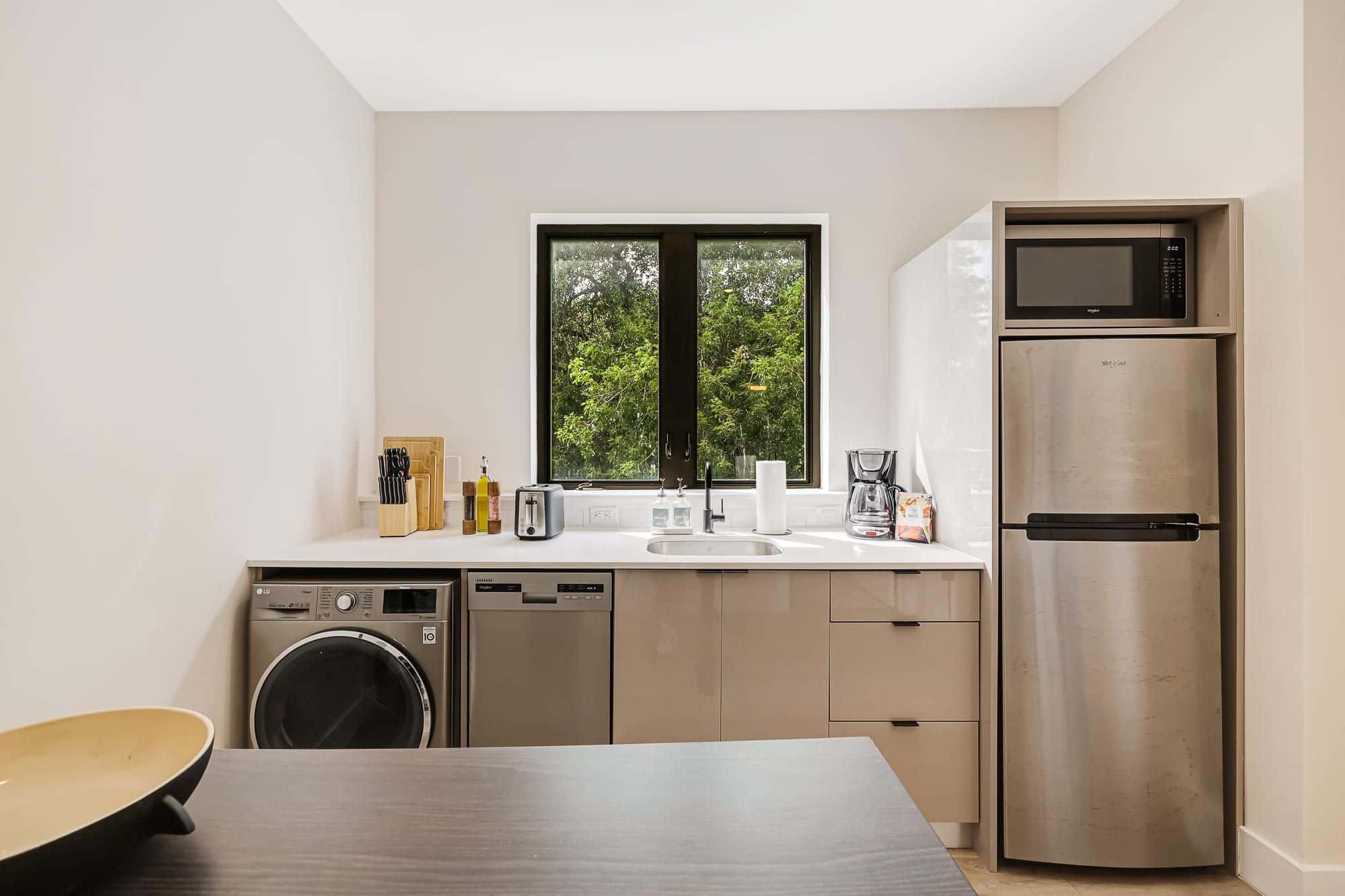 Roami at The Palace | 2 Bedroom | King