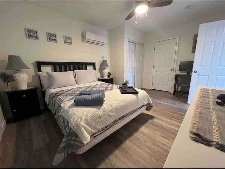 Raintree: Furnished 1-bedroom home in Riverside
