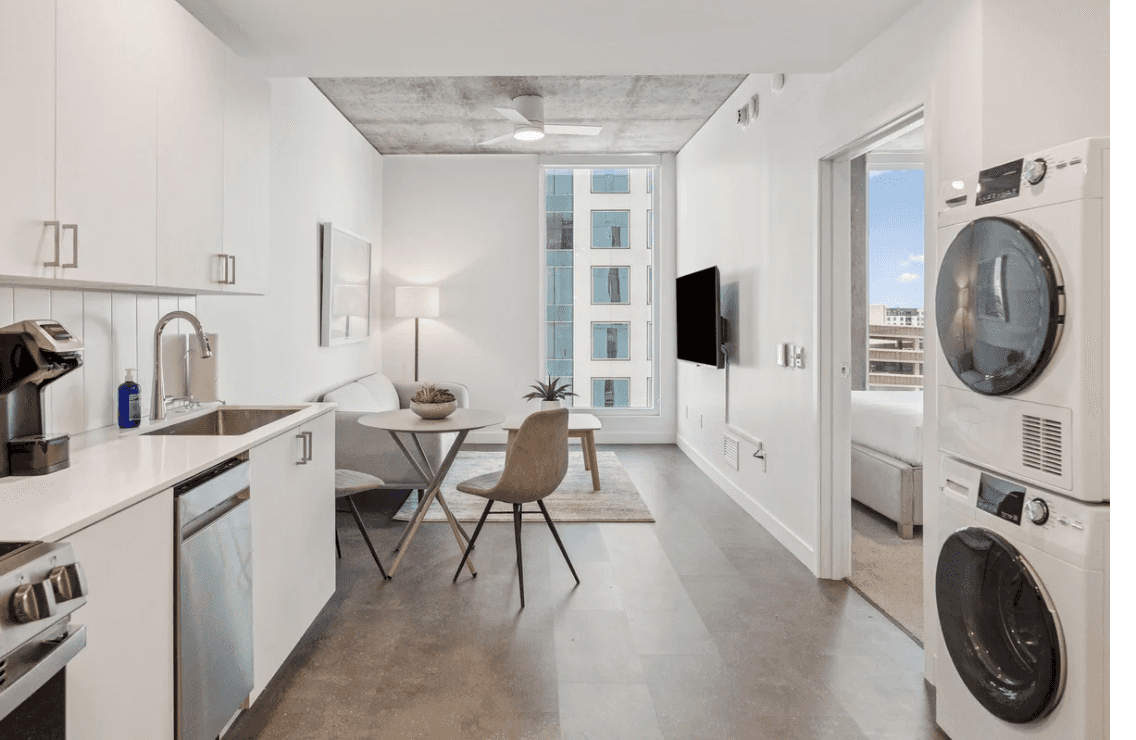 Apartment-Style Hotel in Downtown Phoenix