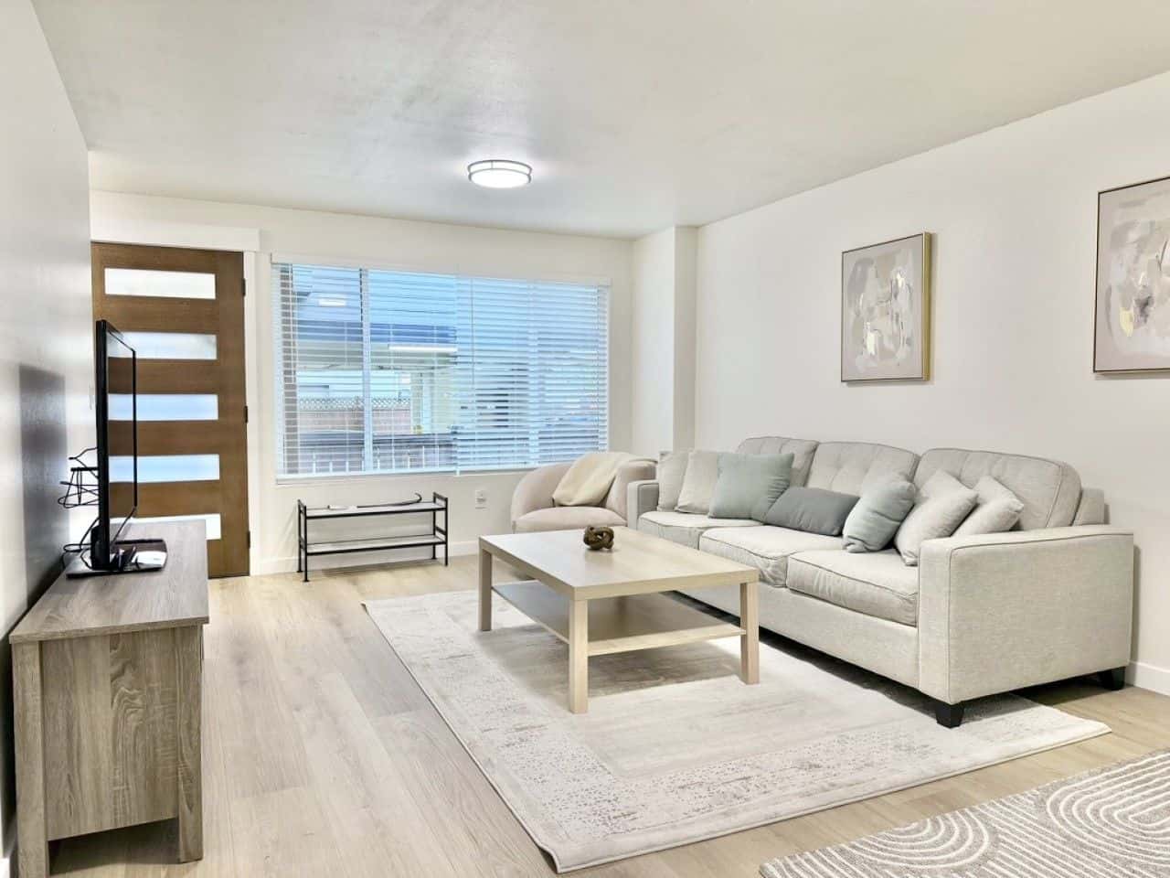 Modern 2BR/1.5BA Seattle Home | Workspace