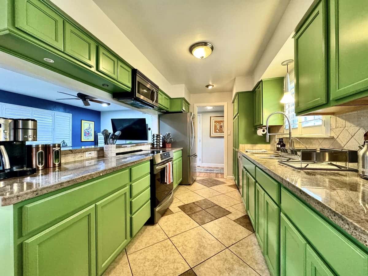 Hot Tub · Fenced Yard · EV Charger · 10 Min to DT