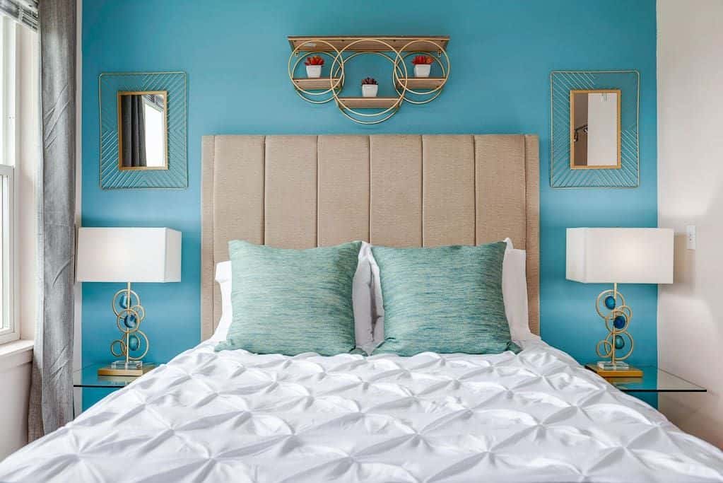 Top Floor Studio | Mt Rainier Views | 30-Night Min