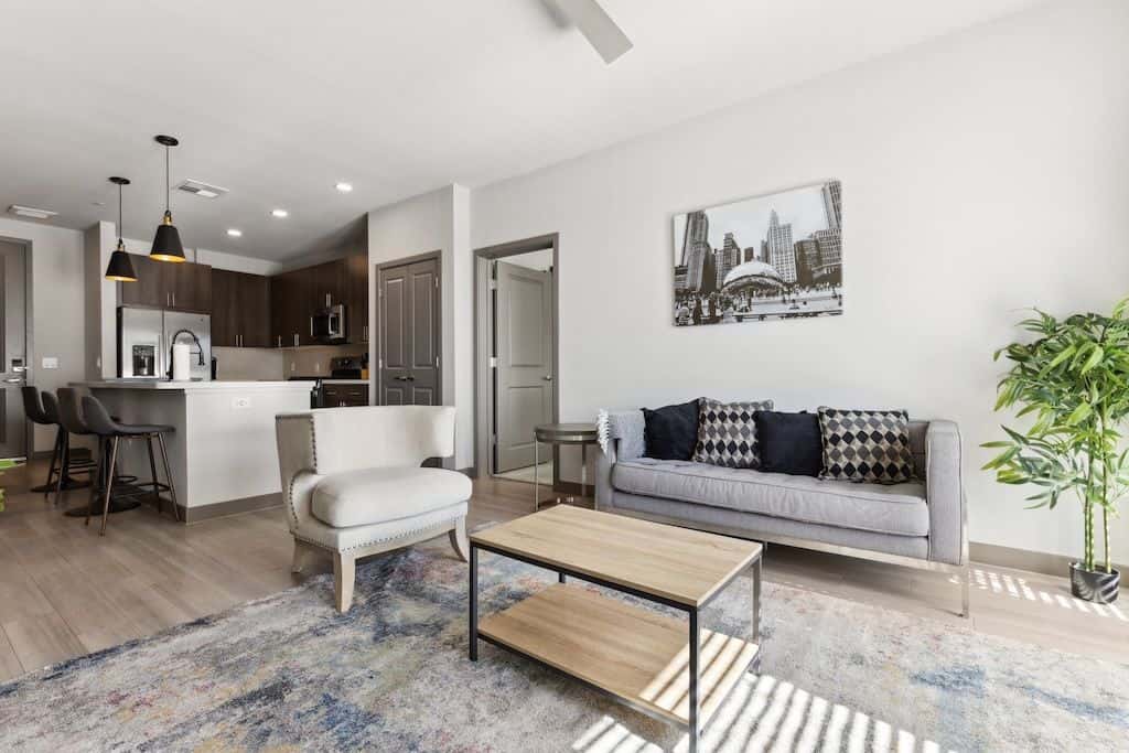 CozySuites PHX RORO Gym, Pets, Parking! 2BR
