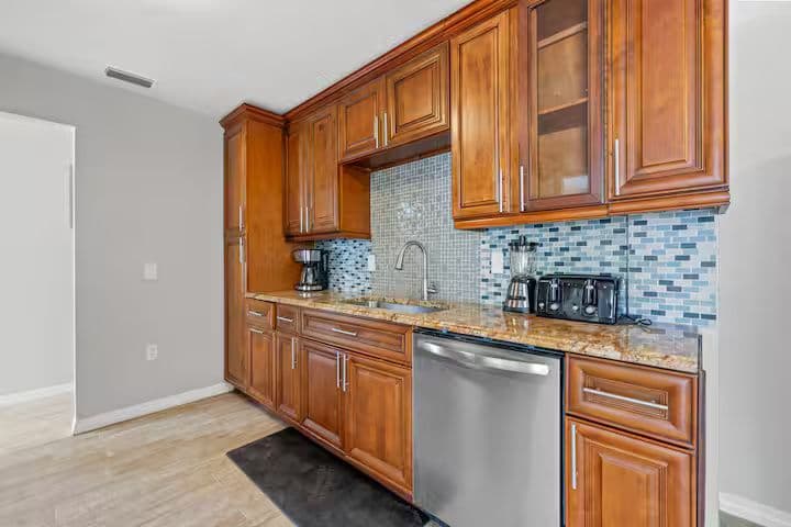 4306 A general photo 4