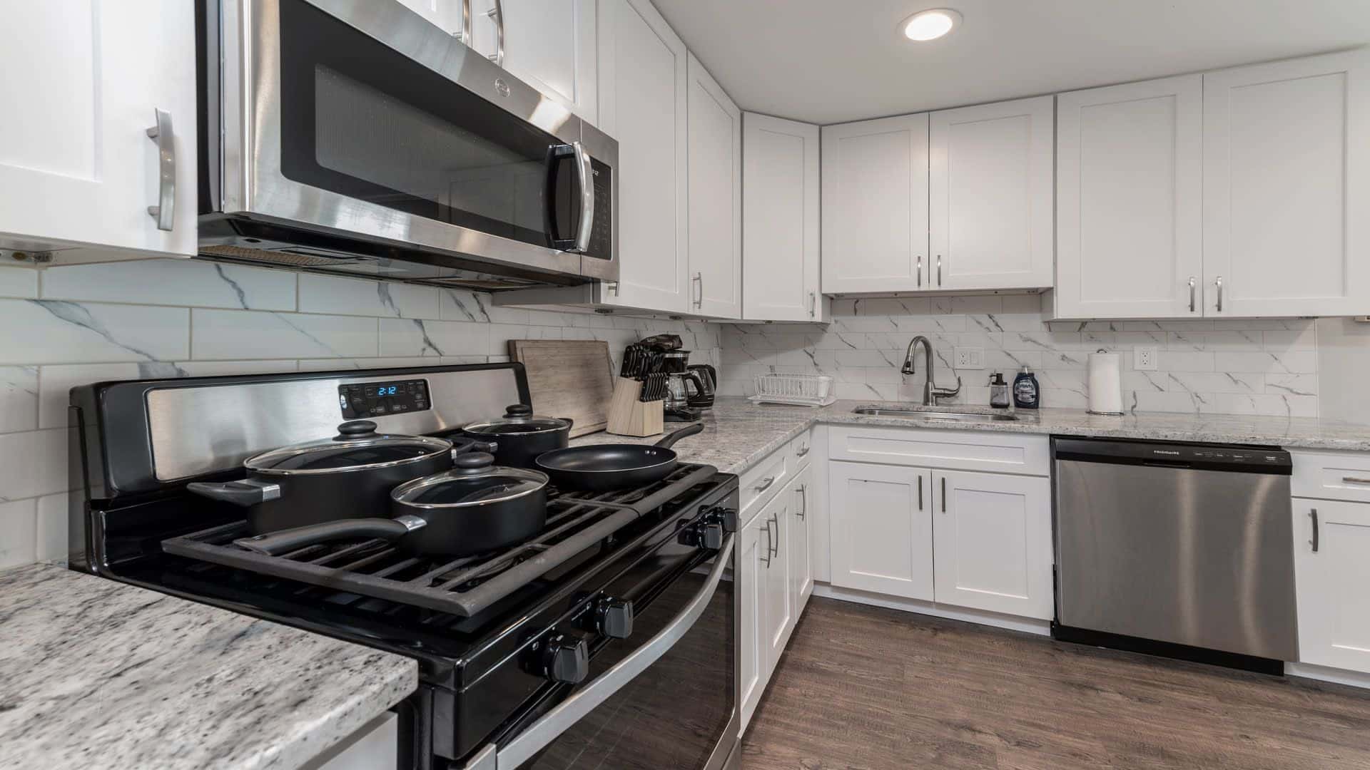Stylish 3BR 3BA Colonial House