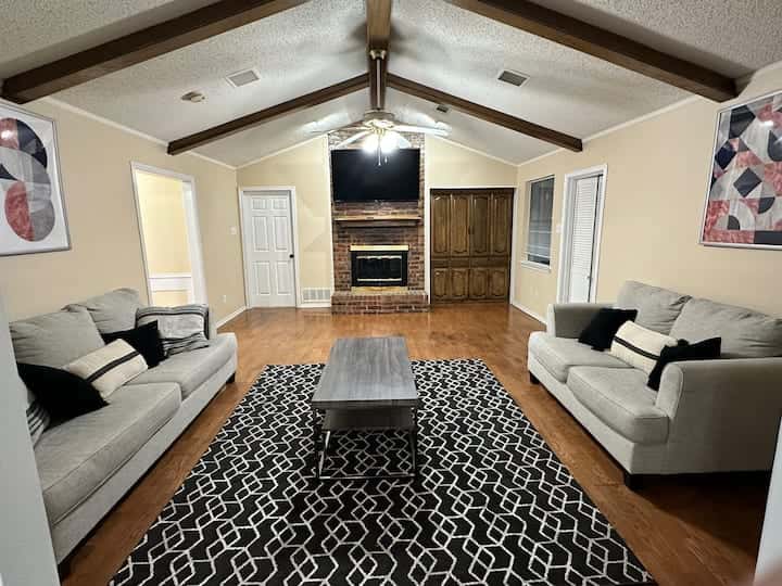 NEW Grand Escape | For Large Families & Groups