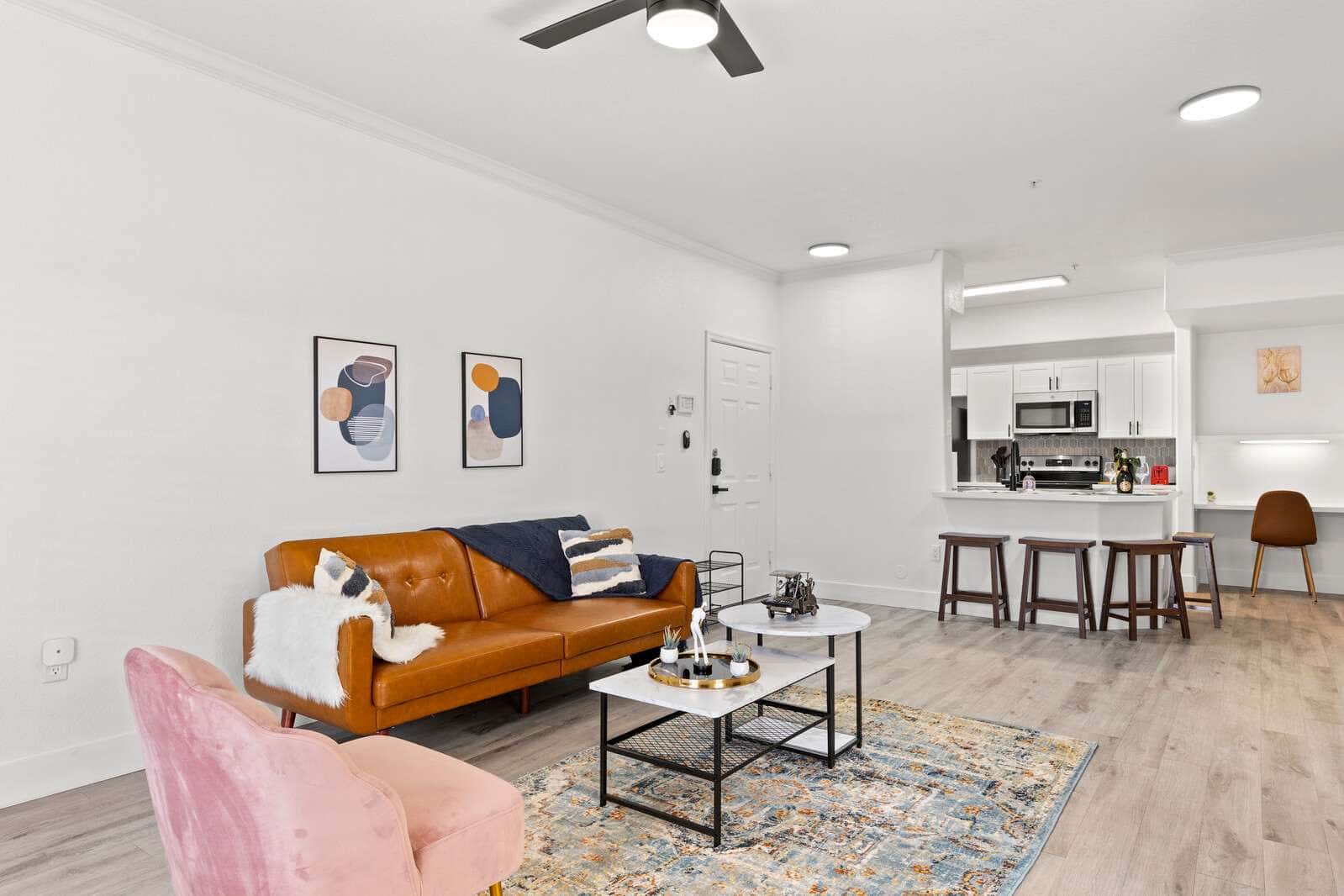 CozySuites Chandler 1BR with 2 pools + Jacuzzi 08