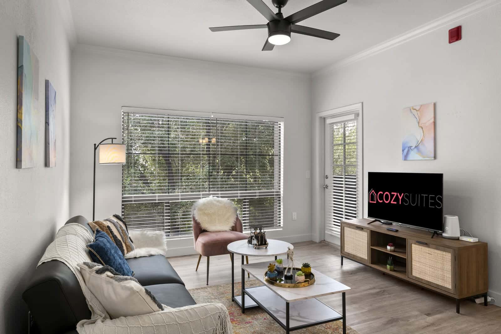 Spacious 2BR CozySuites w/Pool,Jacuzzi Chandler 02