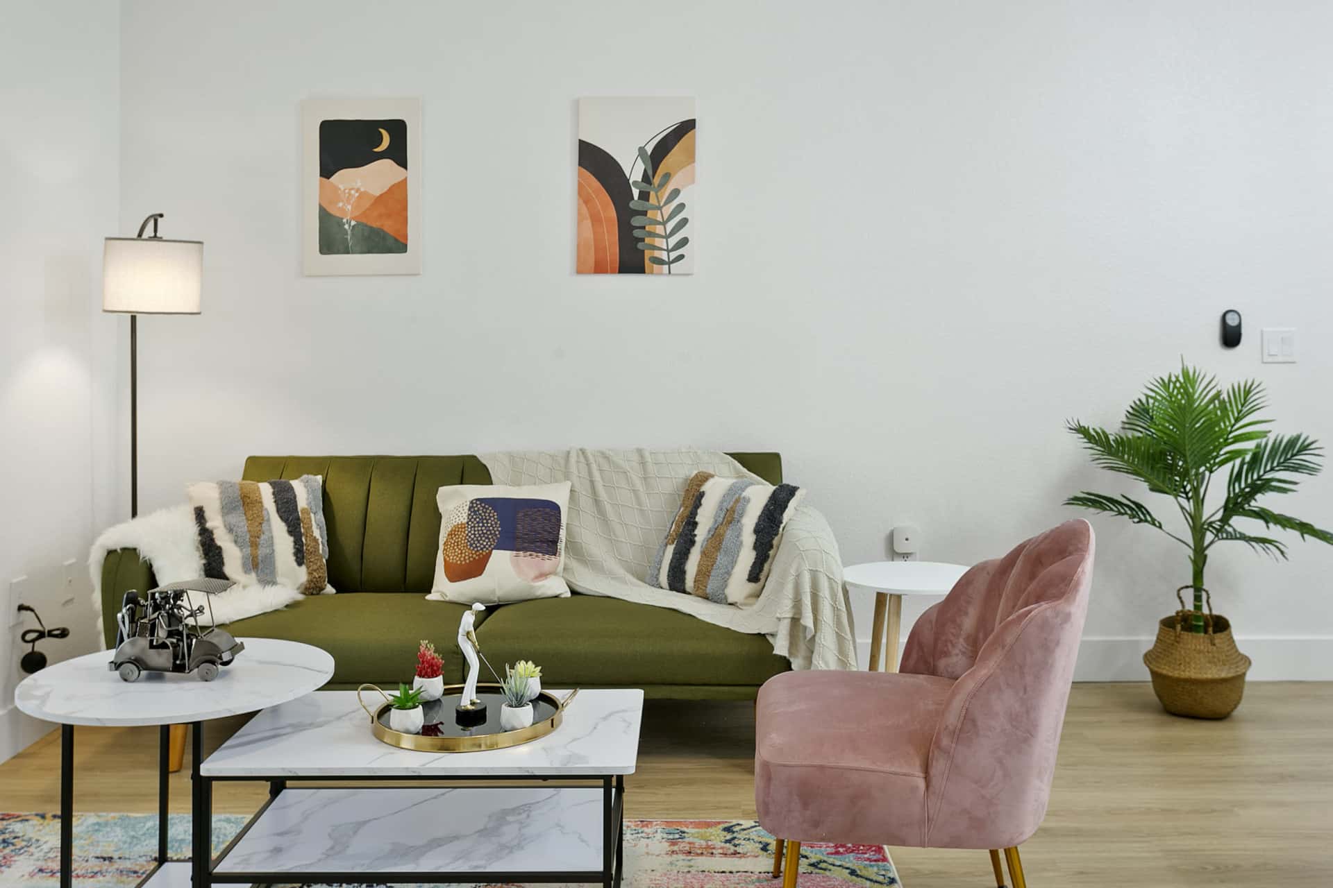 Modern 2BR CozySuites Glendale by stadium w/ pool!