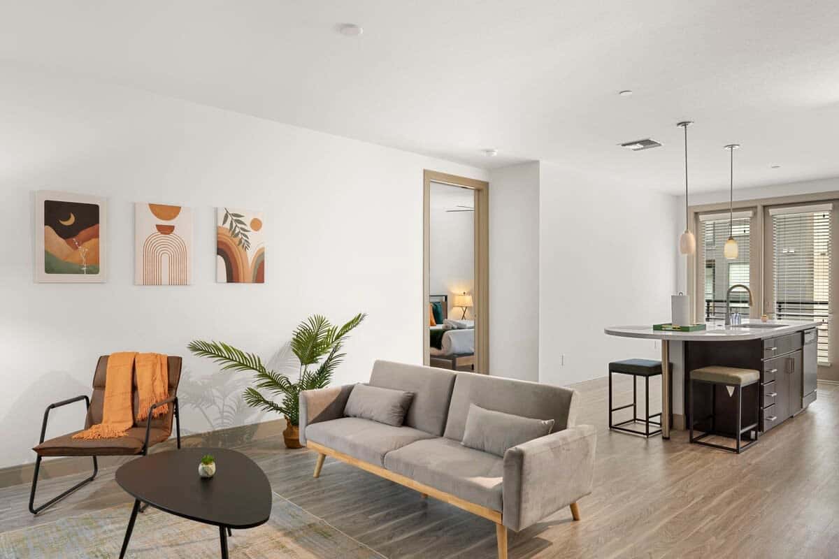 CozySuites Charming 2BR on Town Lake waterfront 10